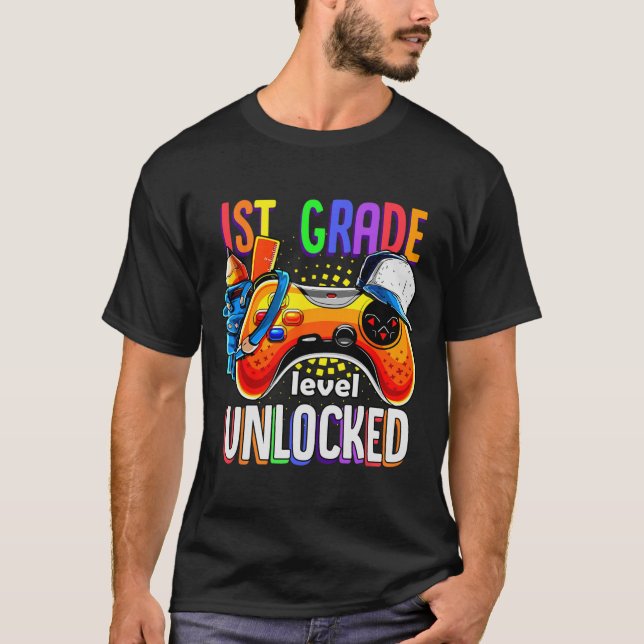 Camiseta Gamer Ck To School Gamepad 1st First Grade Level U (Anverso)
