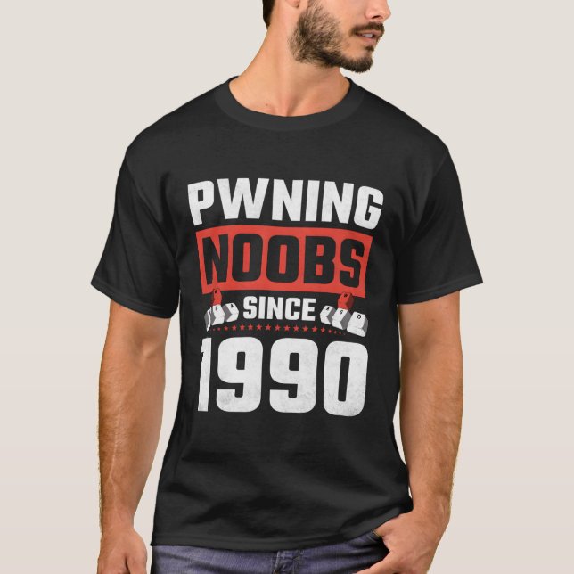 Camiseta Gamer Pwning Noobs desde el juego Wasf de 1990 (Anverso)