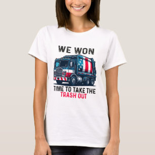 Camiseta Ganamos Tiempo Para Sacar La Basura Del Ce De La V