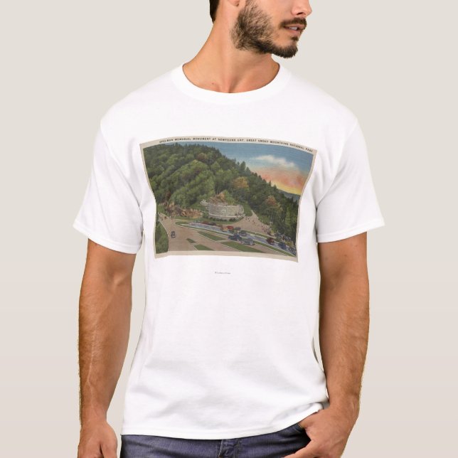 Camiseta Gap Newfound, TN - monumento de Laura Spelman (Anverso)