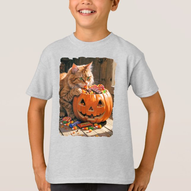 Camiseta ¡Gata de Halloween ayudándose a sí misma con los d (Anverso)