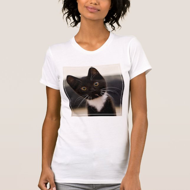 Camiseta Gatito blanco y negro lindo del smoking (Anverso)