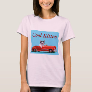 Camiseta Gatito en un convertible rojo