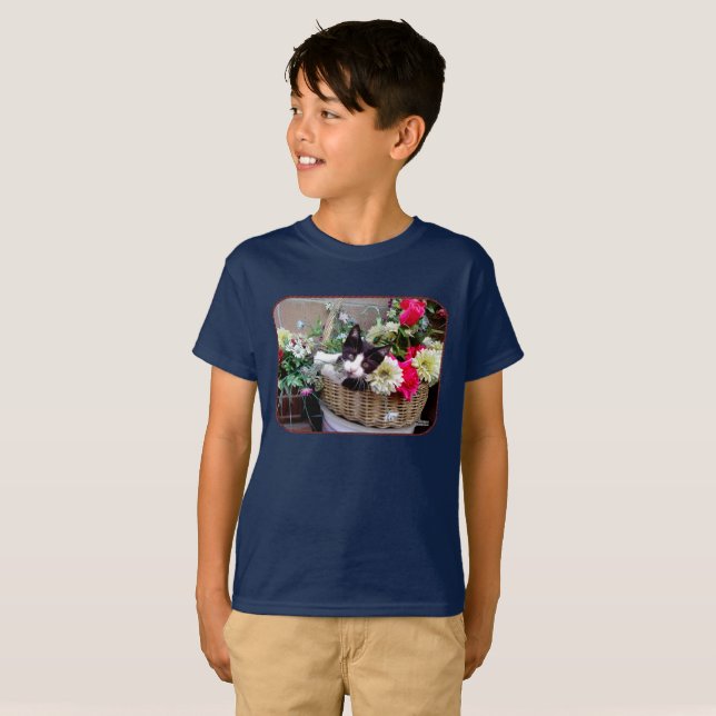 Camiseta Gatito en una cesta (Anverso completo)