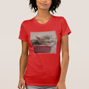 Camiseta Gatito que duerme en un cuenco