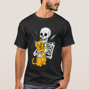 Camiseta Gato abrazando esqueleto divertido gato veterinari