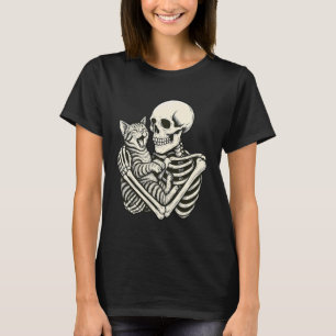 Camiseta Gato abrazando esqueleto Gato de Halloween Gato Ma