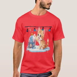 Camiseta Gato adorable de Navidad jugando con adorno 