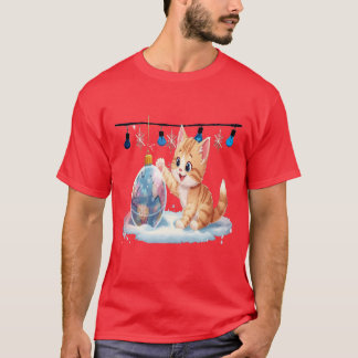 Camiseta Gato adorable de Navidad jugando con adorno