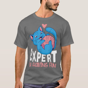 Camiseta Gato anime jugando con bola de hilo