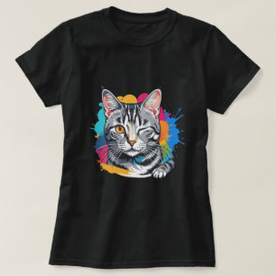 Camiseta Gato atigrado guiñando ojo arte pop con salpicadur