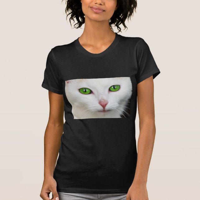 Camiseta Gato blanco de ojos verdes (Anverso)