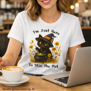 Camiseta Gato Brujo - Estoy Aquí Solo para Revolver la Olla