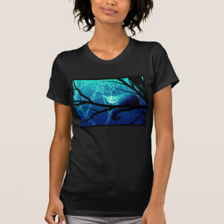 Camiseta Gato de Cheshire entre árboles