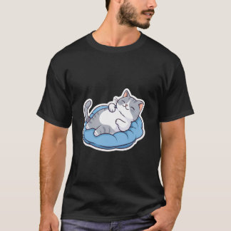 Camiseta Gato de traje gris y blanco lindo descansando en a