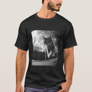 Camiseta Gato Divertido Saltando en Trampolín Animales de P
