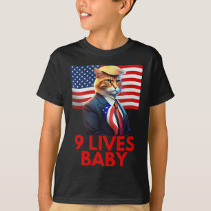 Camiseta Gato En Suite Con Trump Hair Bandera Estadounidens