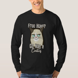 Camiseta Gato Enfadado Abrazo A Cactus