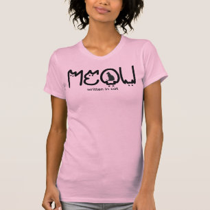 Camiseta Gato escrito en diseño de gato minimalista