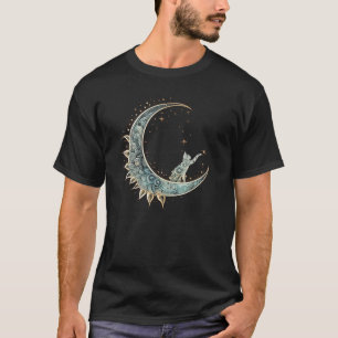 Camiseta Gato estético místico sentado en la luna creciente