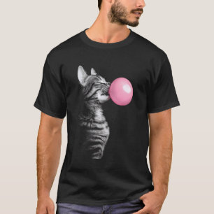 Camiseta Gato Gráfico Negro Soplando Chicle Rosa en Burbuja