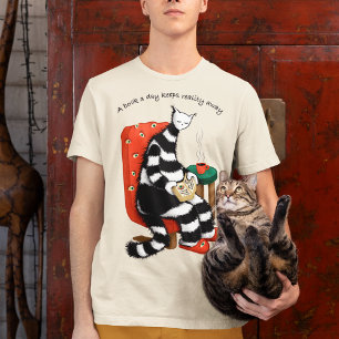 Camiseta Gato Lector - Un Libro Al Día Mantiene La Realidad
