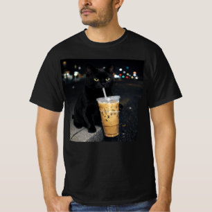Camiseta Gato Negro Bebiendo Café Helado