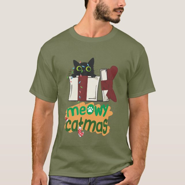 Camiseta Gato negro de Santa Claus enredado en luces de árb (Anverso)