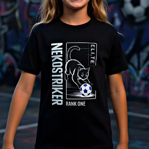 Camiseta Gato negro juguetón jugando fútbol divertido