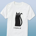 Camiseta Gato negro personalizado<br><div class="desc">Un gato negro divertido y afortunado,  perfecto para los amantes de los animales. Arte original de Nic Squirrell. Cambie el nombre o quítelo si prefiere el personalizar.</div>