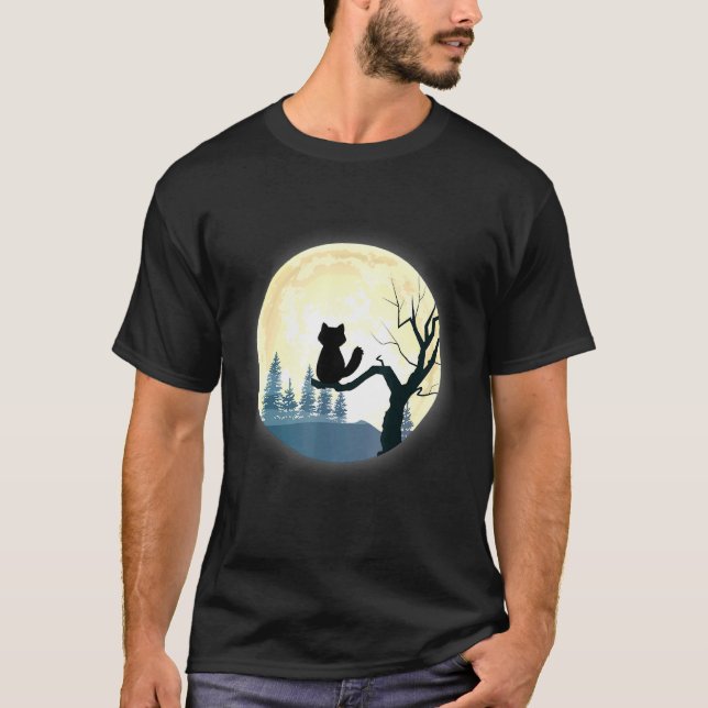 Camiseta Gato negro romántico en plena noche lunar en un ár (Anverso)
