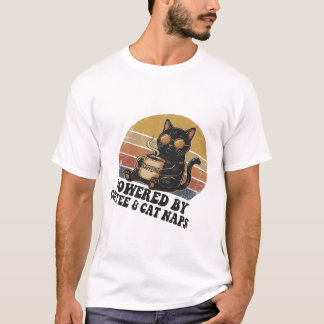 Camiseta Gato Negro Vintage Impulsado Por Café y Siestas de
