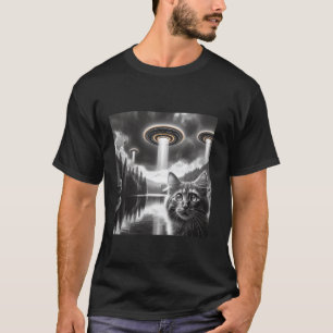 Camiseta Gato OVNI Maine Coon Invasión Alien Arte de Cienci