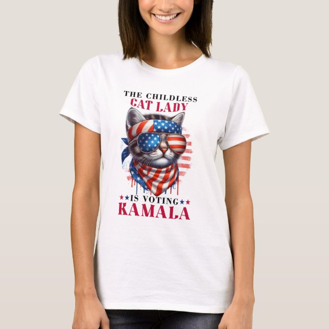 Camiseta Gato Patriótico Lady por Kamala Harris 2024 (Anverso)