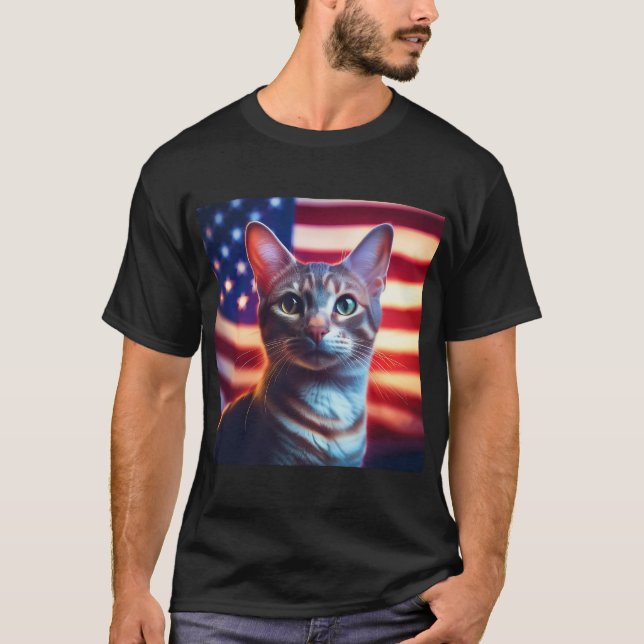 Camiseta Gato Polidáctilo Estadounidense Frente A La Bander (Anverso)