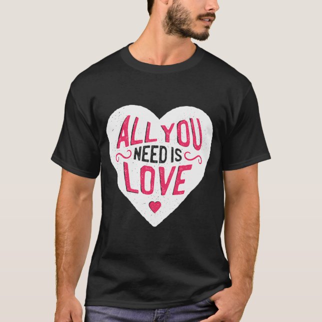 Camiseta gato rebelde negro. (Anverso)
