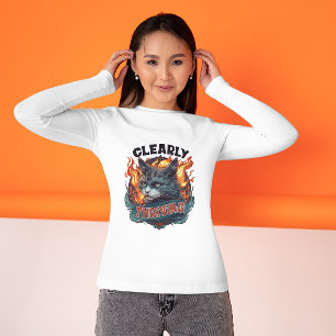 Camiseta Gato Sassy en Llamas – Claramente Prosperando