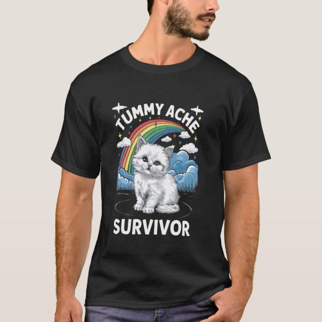 Camiseta Gato Superviviente de Dolor de Barriga (Anverso)