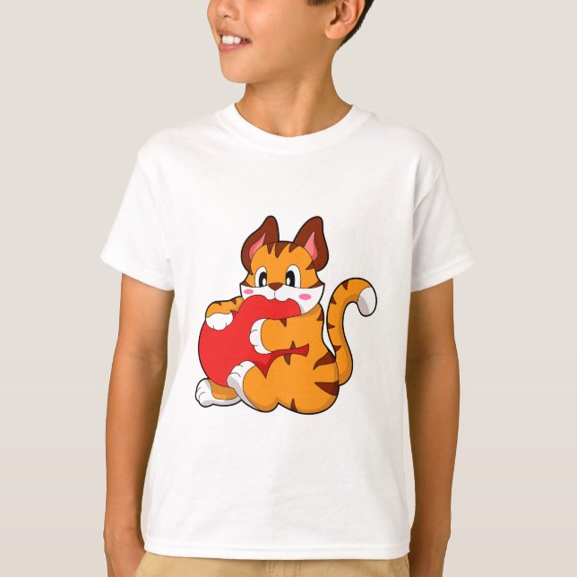 Camiseta Gato tigre enamorado del corazón. PNG (Anverso)