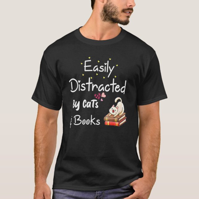 Camiseta Gato Y Libro Distraídos Fácilmente (Anverso)