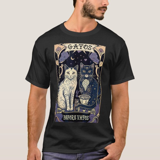 Camiseta Gatos Antes De Vatos A Menos Que La Vato Tenga Gat (Anverso)