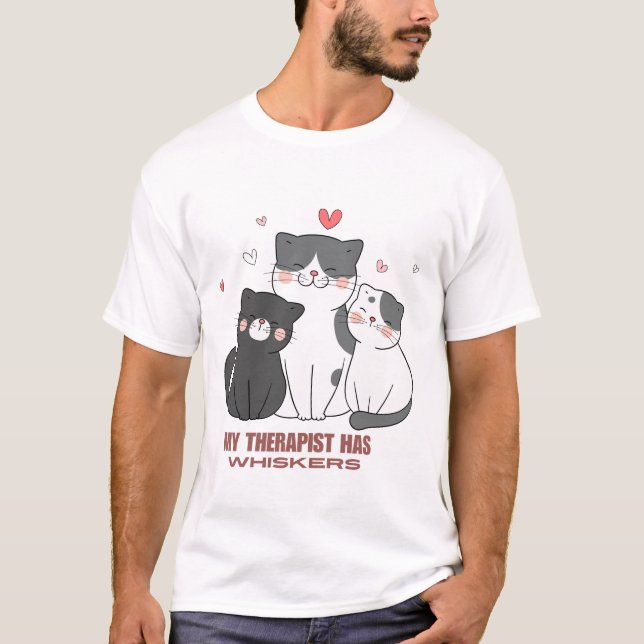 Camiseta Gatos blancos y negros son terapeutas con whiskys (Anverso)