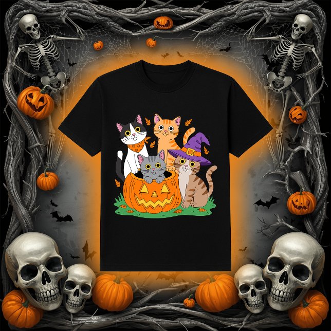 Camiseta Gatos cortos en una calabaza | Halloween Cat Mom (Subido por el creador)