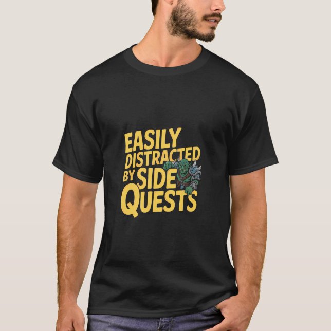 Camiseta Gatos Jugadores De Rpg Misión Secundaria Distraído (Anverso)