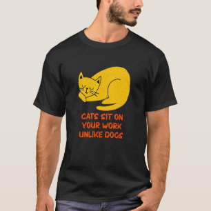 Camiseta Gatos Se Sientan en Tu Trabajo Gato Mamá WFH Gato 