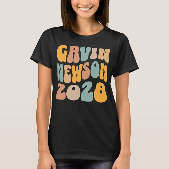 Camiseta Gavin Newsom 2028 Para Presidente Wavy Textos (Anverso)