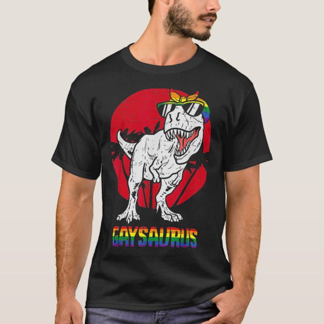 Camiseta Gaysaurus Dinosaur Lesbian TRex LGBTQ Rainbow Gay (Anverso)