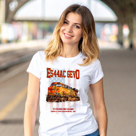 Camiseta GE ES44AC GEVO Locomotora y bandera estadounidense