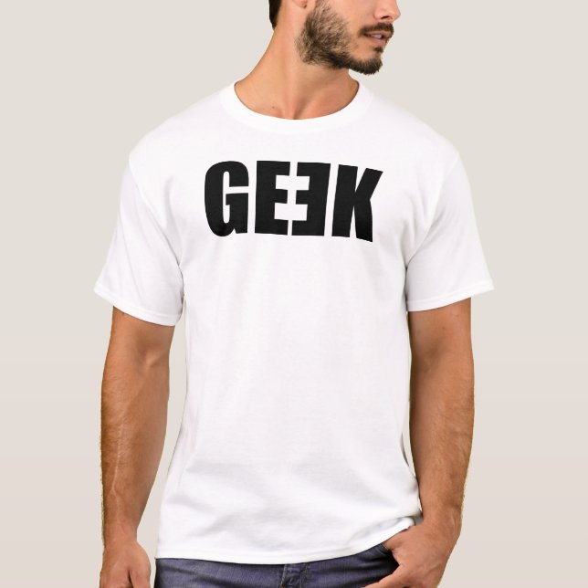 CAMISETA GEEK (Anverso)