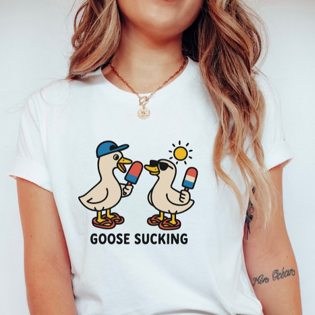 Camiseta Geese Licking Ice Cream; Cute and Silly Goose (Subido por el creador)